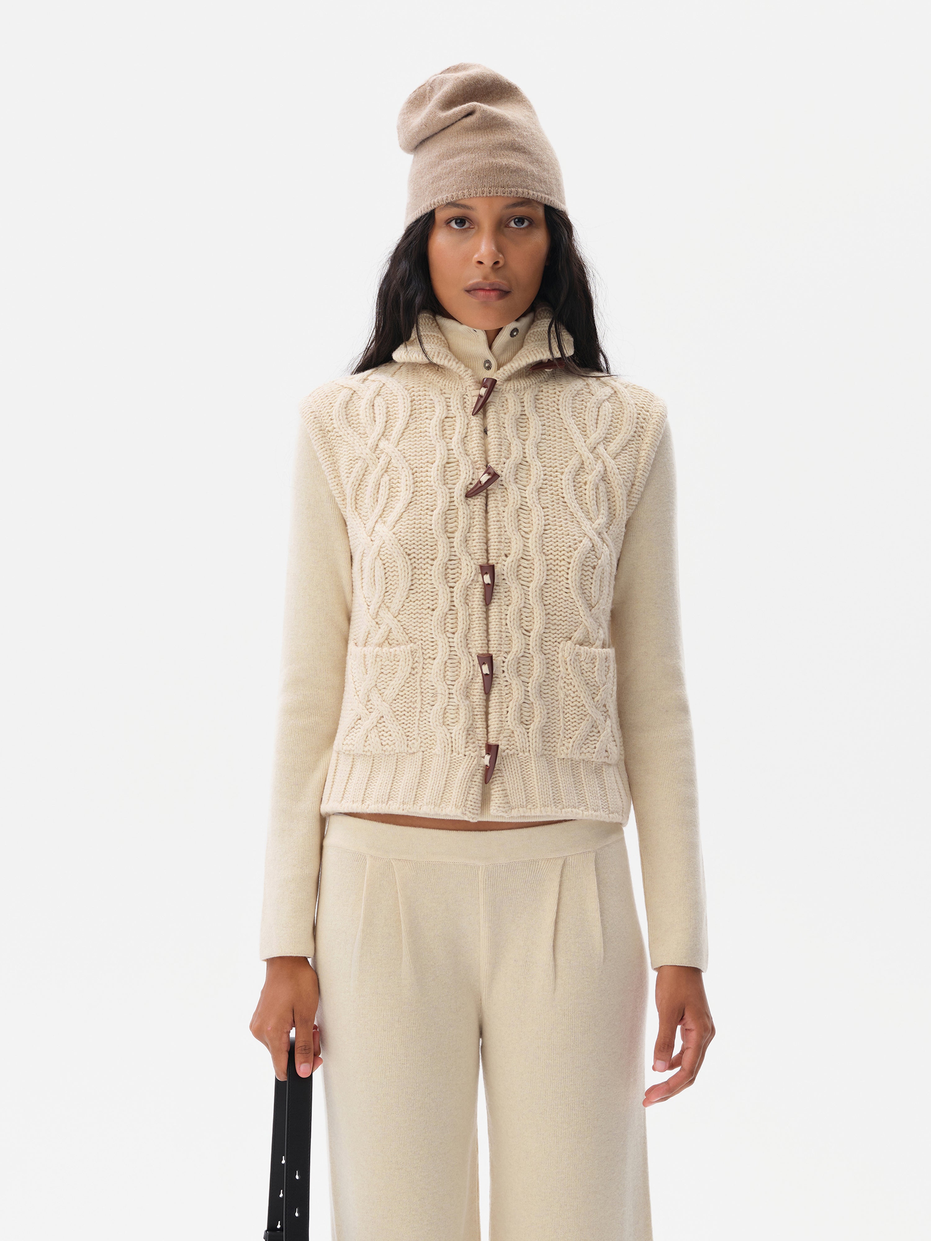 LESNA - High-neck cable knit vest