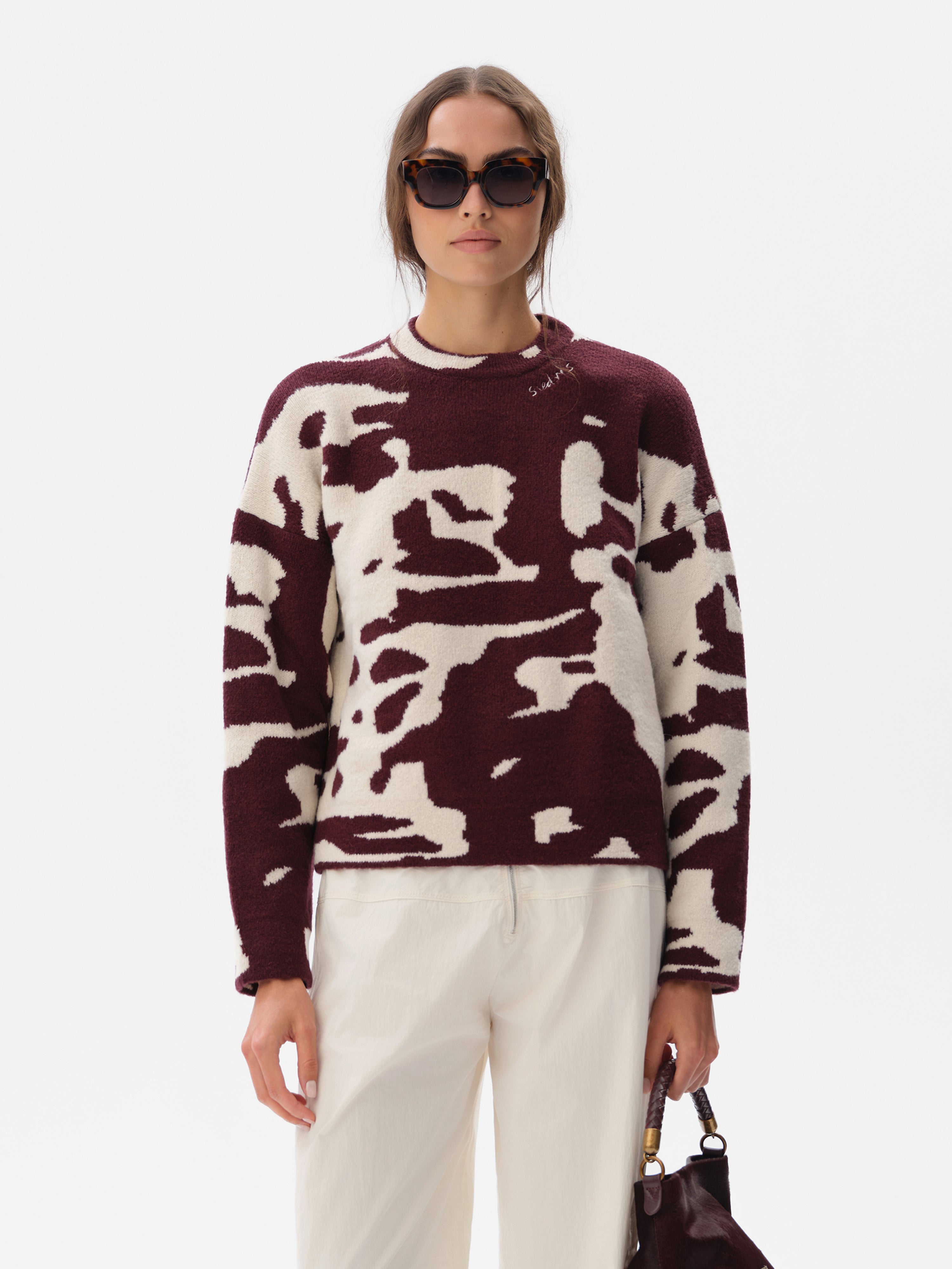 MIENA - Boxy-fit jacquard knit crewneck sweater