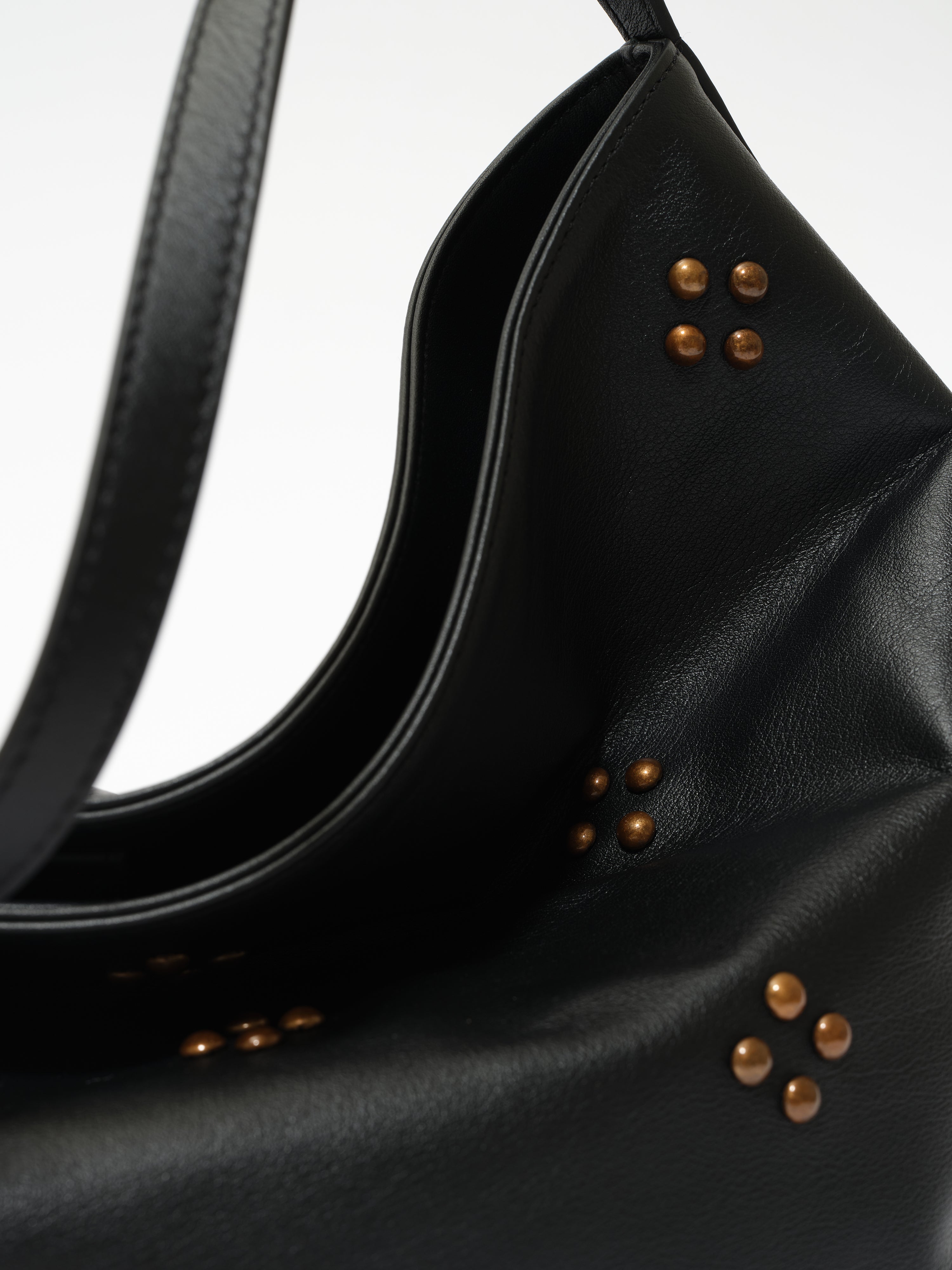 SIERRA - Large studded tote bag with adjustable strap