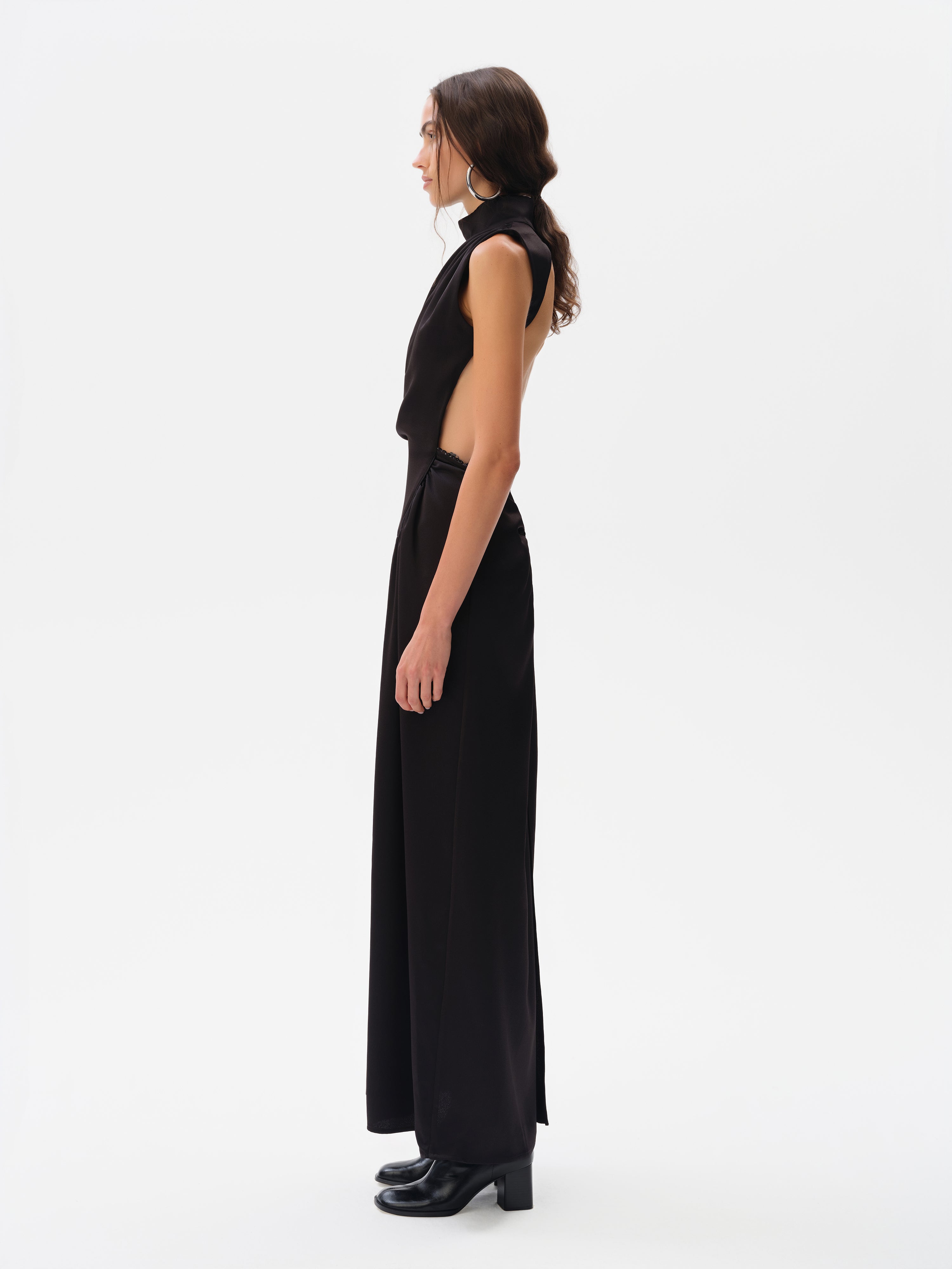 MARGOT - Open-back silver-trimmed satin maxi dress