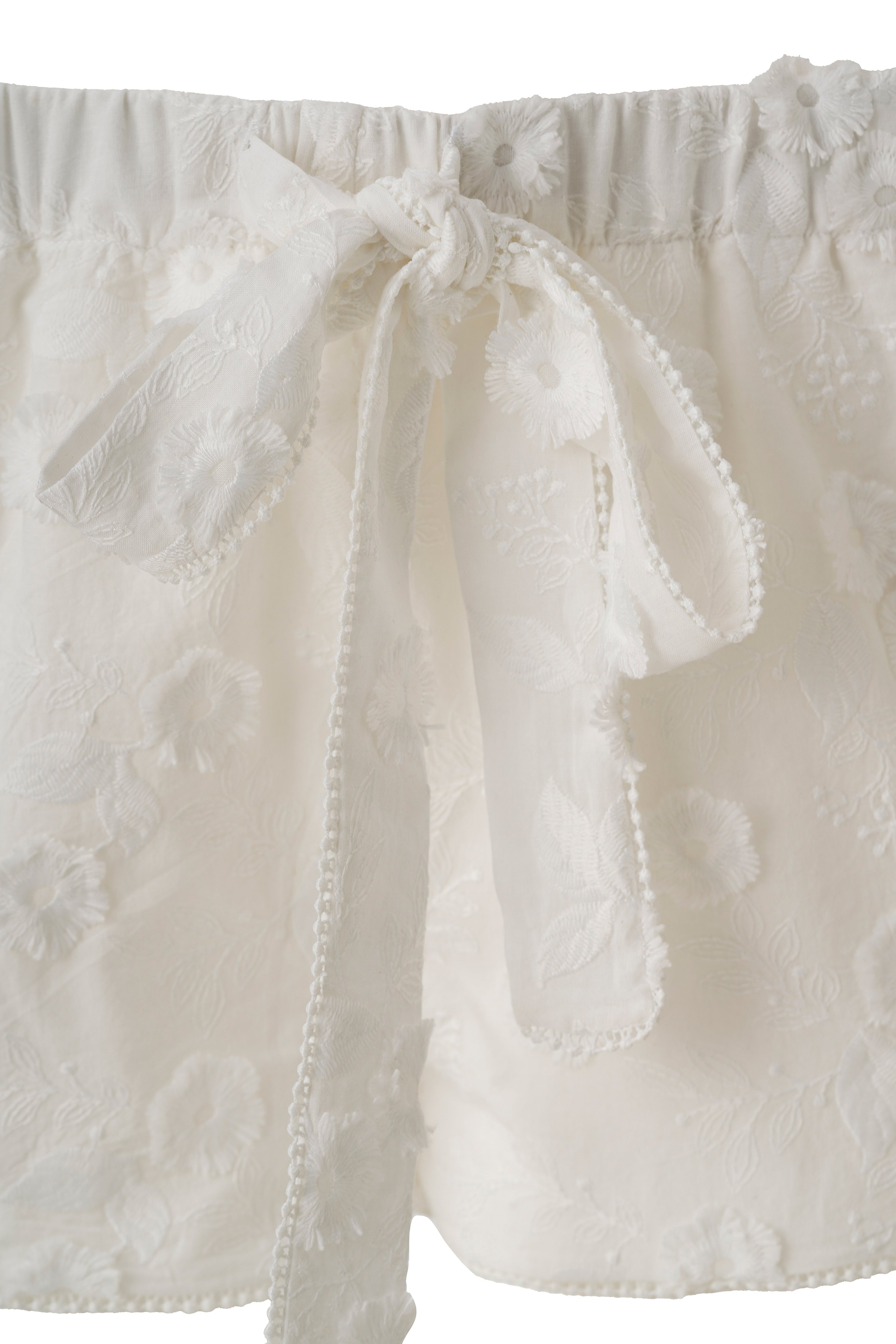 SHOL - Flower appliqué detailed mini shorts