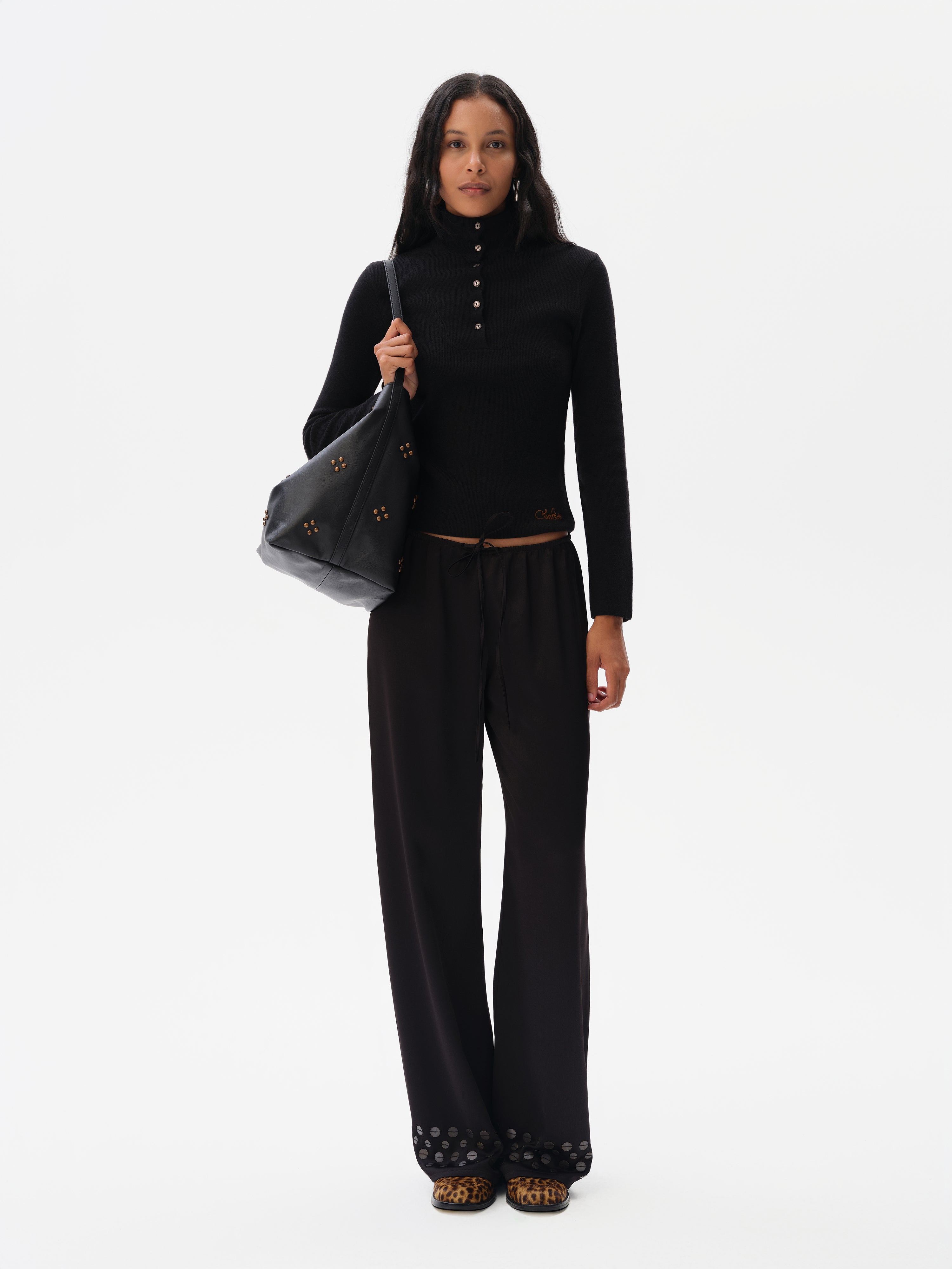 SIERRA - Large studded tote bag with adjustable strap