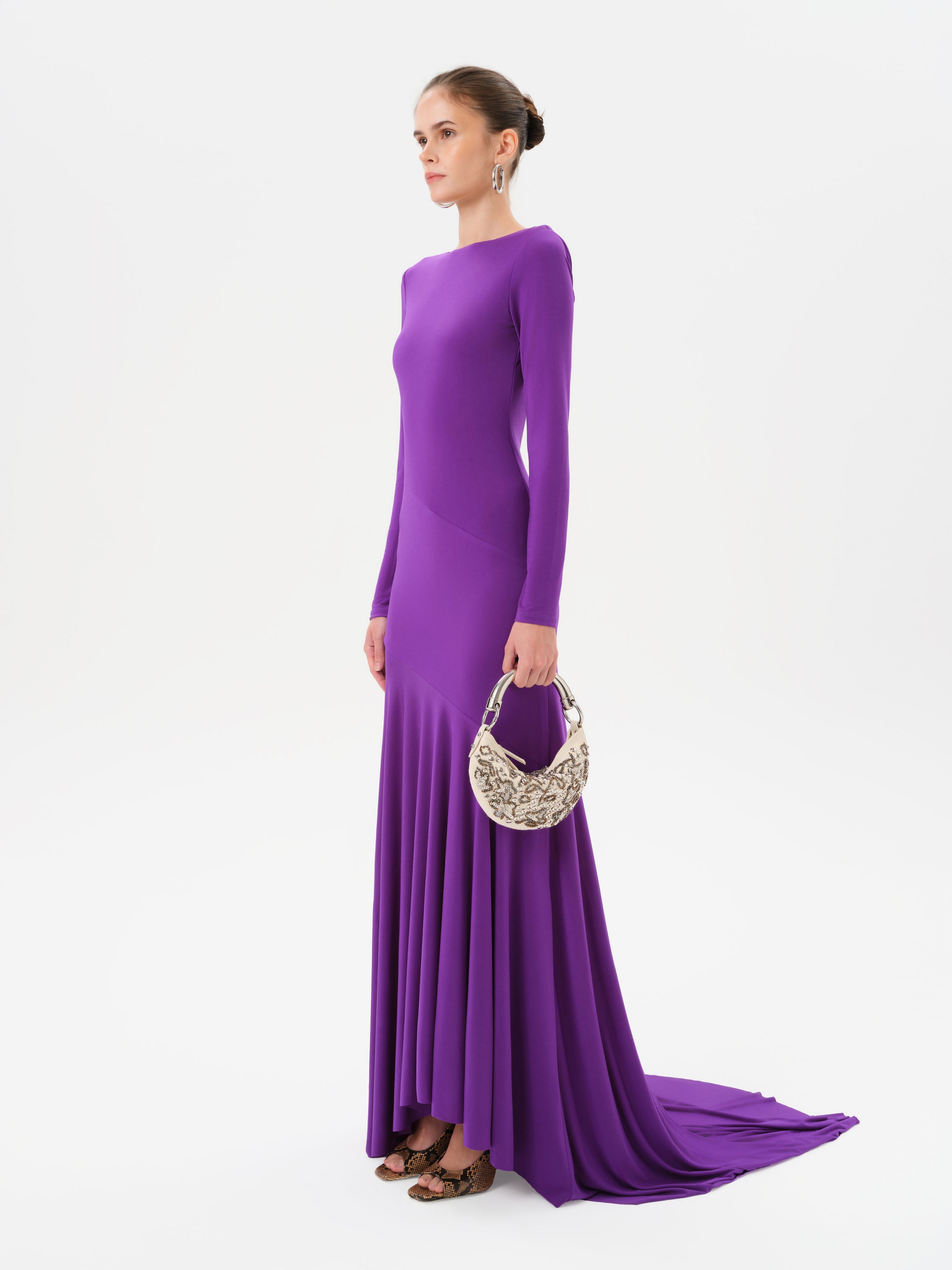 SKYE - Long-sleeve jersey maxi dress with open-back detail by SIEDRS | Official website SKYE - Long-sleeve jersey maxi dress with open-back detail by SIEDRS | Official website