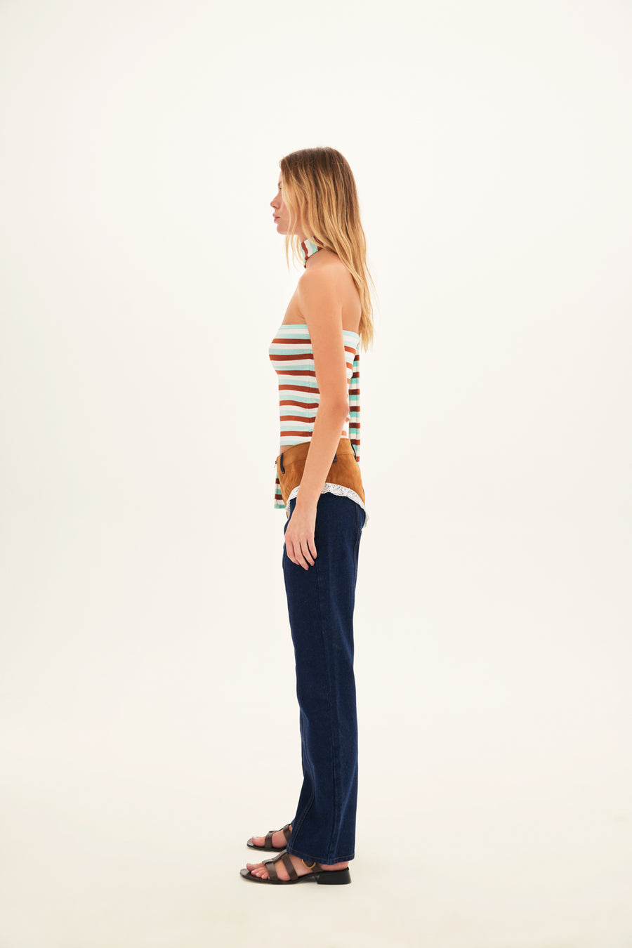 JESSI - Color-block jeans with ruffle detail